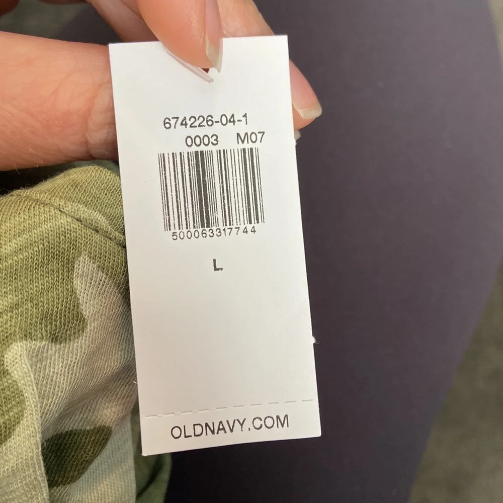 NWT Old Navy Everywear Camo Tank - Picture 3 of 5